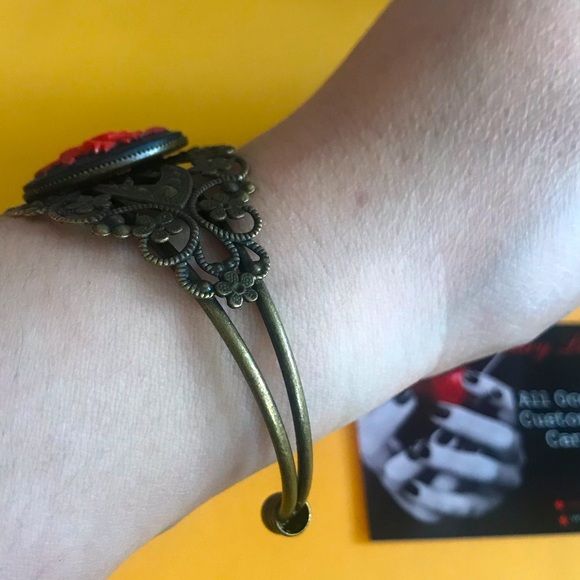 ❤️🩷Rose cabochon Victorian cuff and ring🩷❤️🩷❤️🩷❤️🩷❤️🩷❤️🩷❤️🩷❤️🩷❤️🩷❤️🩷 - Picture 5 of 10